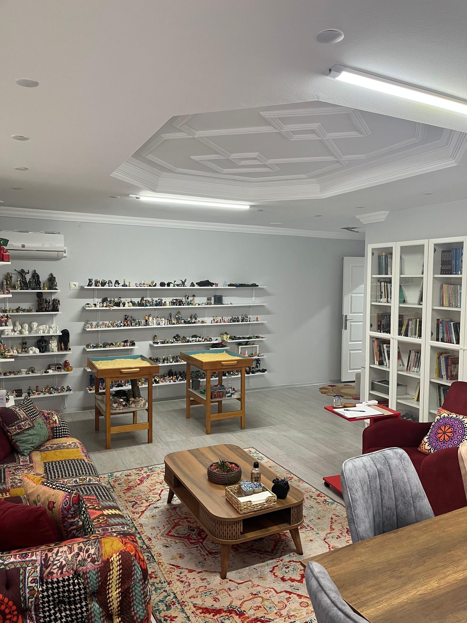 Pavones Adana görüşme odası